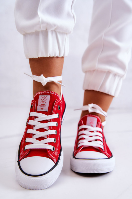 Klassiek model vrijetijdsschoenen Cross Jeans JJ2R4010C rode kleur