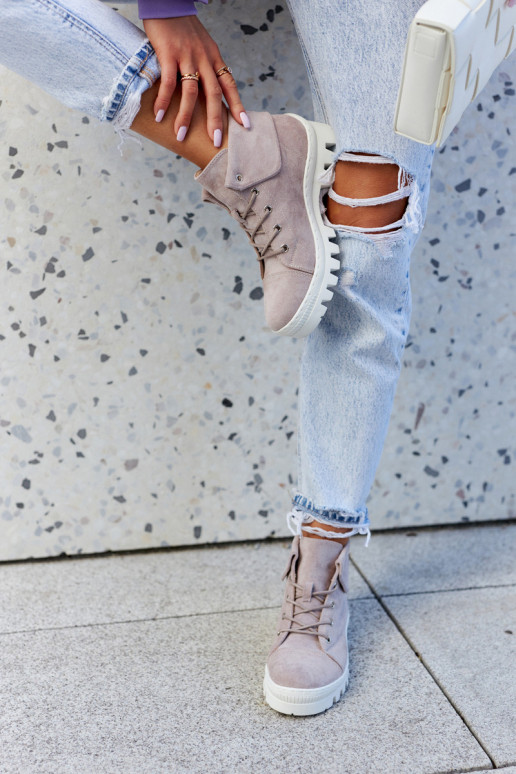 Dalles suède enkellaarsjes met bandjes Dalles suède enkellaarsjes met bandjes