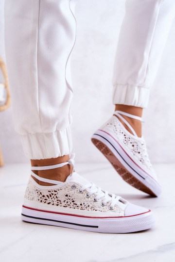 Damesschoenen met kantmotieven in witte kleur Venture 2