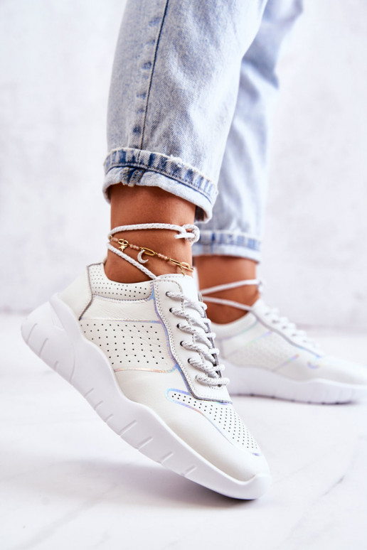 Schoenen van het klassieke model Sneakers model witte kleur Carly