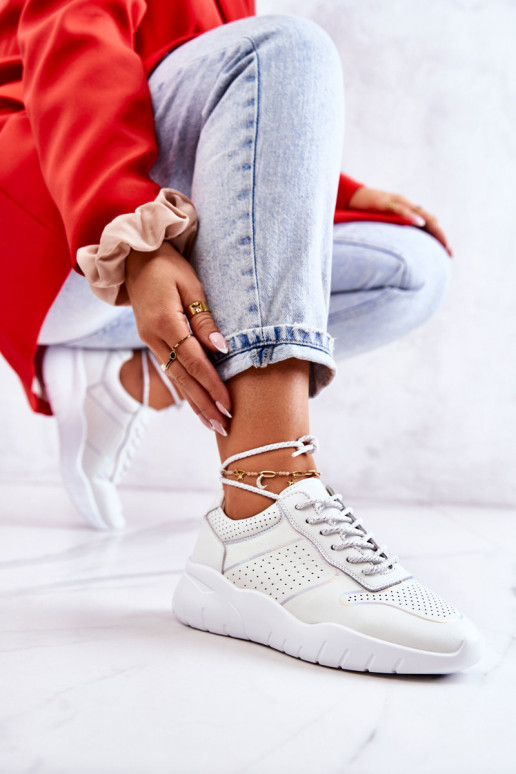 Schoenen van het klassieke model Sneakers model witte kleur Carly