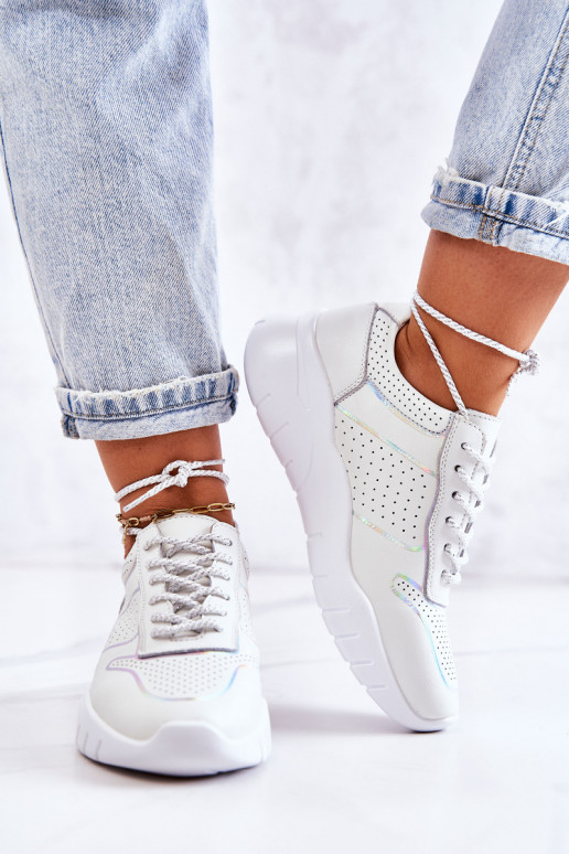 Schoenen van het klassieke model Sneakers model witte kleur Carly