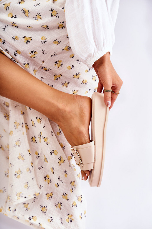 Modieuze leren pantoffels beige kleur Adaline