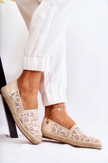 Klassiek model espadrilles met opengewerkte elementen beige Catris 2