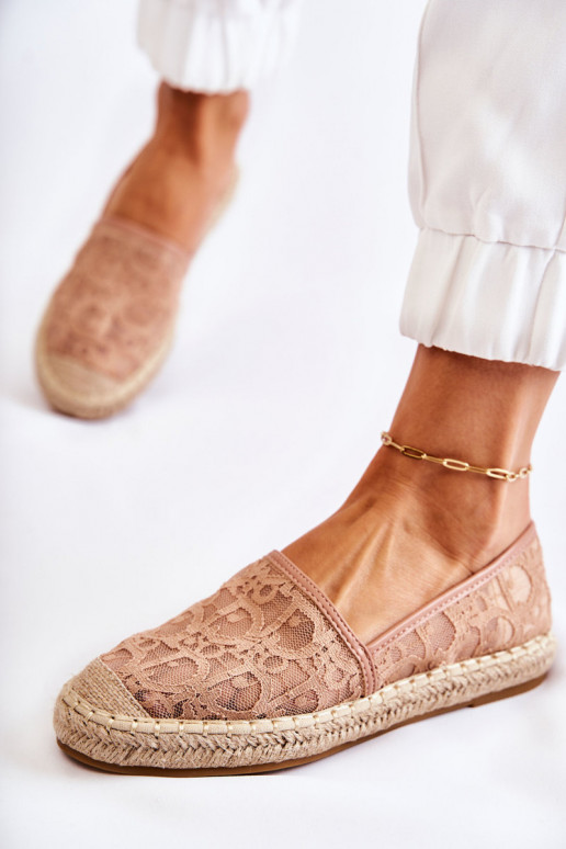 Klassiek model espadrilles met opengewerkte elementen Nude Catris Klassiek model espadrilles met opengewerkte elementen Nude Catris