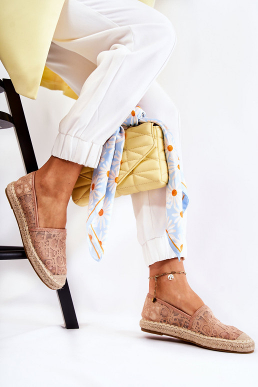 Klassiek model espadrilles met opengewerkte elementen Nude Catris Klassiek model espadrilles met opengewerkte elementen Nude Catris
