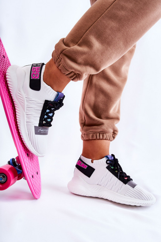 Witte kleur Klayra schoenen van het sneakermodel Witte kleur Klayra schoenen van het sneakermodel