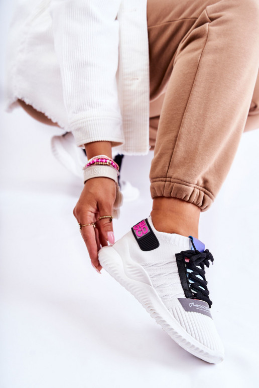 Witte kleur Klayra schoenen van het sneakermodel Witte kleur Klayra schoenen van het sneakermodel