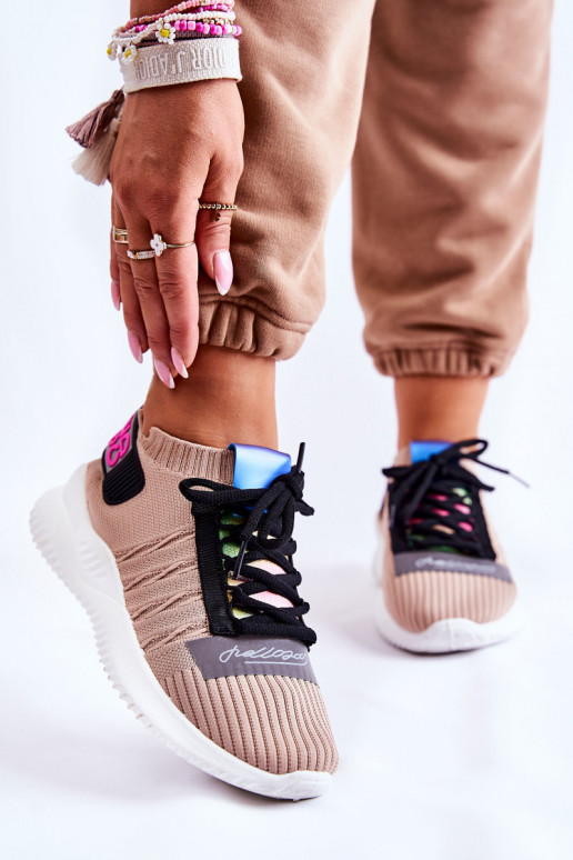 Klayra beige Klayra schoenen van het resistente model Sneakers model Klayra beige Klayra schoenen van het resistente model Sneakers model