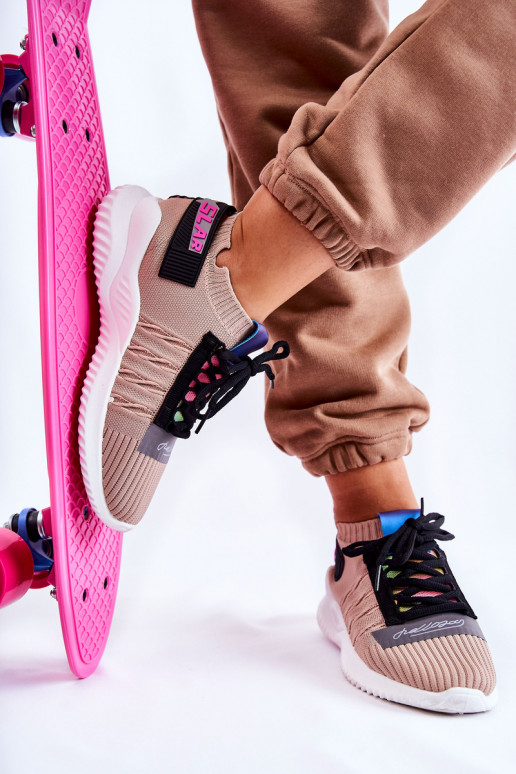 Klayra beige Klayra schoenen van het resistente model Sneakers model Klayra beige Klayra schoenen van het resistente model Sneakers model