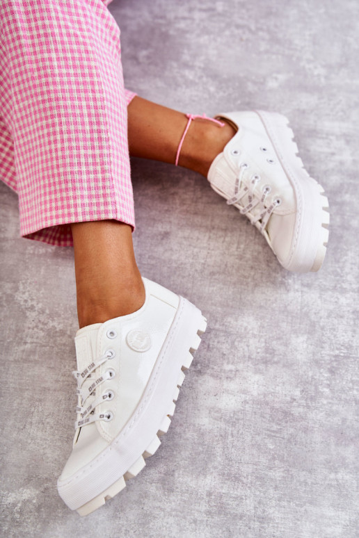 met vrijetijdsschoenen met lakeffect Big Star KK274045 witte kleur met vrijetijdsschoenen met lakeffect Big Star KK274045 witte kleur