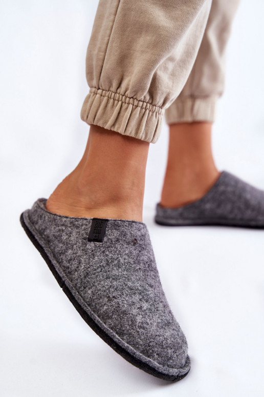 Klassiek model Slippers Big Star KK276014 grijze kleur Klassiek model Slippers Big Star KK276014 grijze kleur