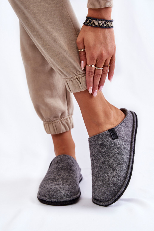 Klassiek model Slippers Big Star KK276014 grijze kleur Klassiek model Slippers Big Star KK276014 grijze kleur