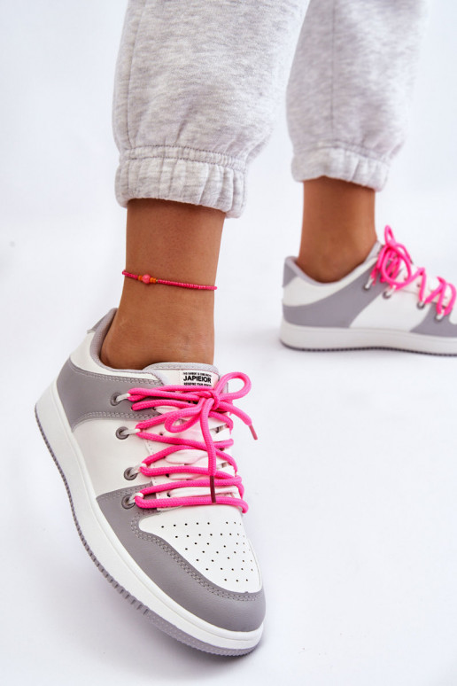 Klassiek model sportschoen met veters Wit-grijze kleur Jella