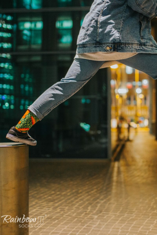 2 paar gekleurde sokken in een doosje 2 paar gekleurde sokken in een doosje