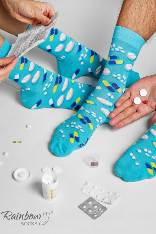 3 paar gekleurde sokken in een doos 3 paar gekleurde sokken in een doos