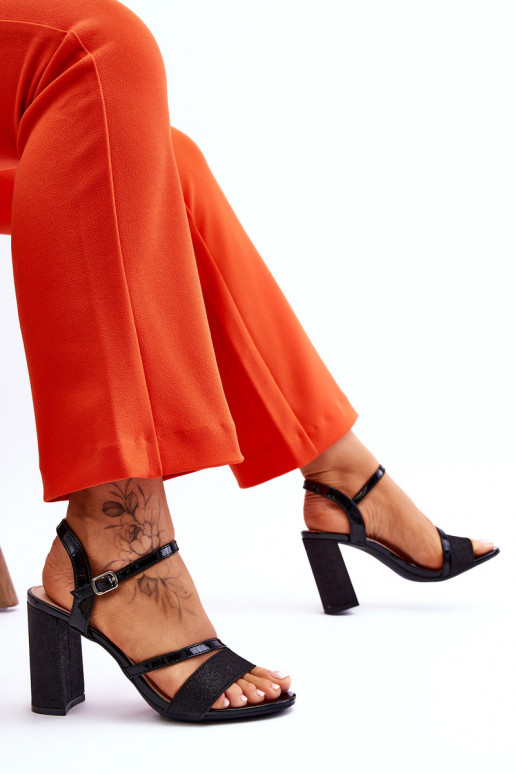 met glans Elegante sandalen met hoge hak in de zwarte kleur Alicia met glans Elegante sandalen met hoge hak in de zwarte kleur Alicia