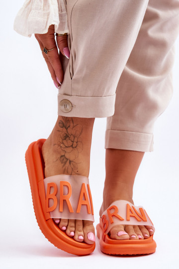 Slippers met platform in de oranje kleur Brave