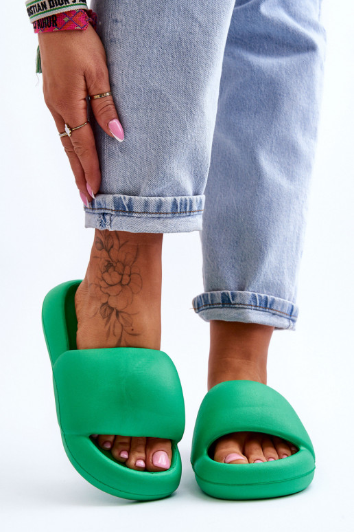 Lichtgewicht pantoffels met een vergulde zool in het groen Milton Lichtgewicht pantoffels met een vergulde zool in het groen Milton