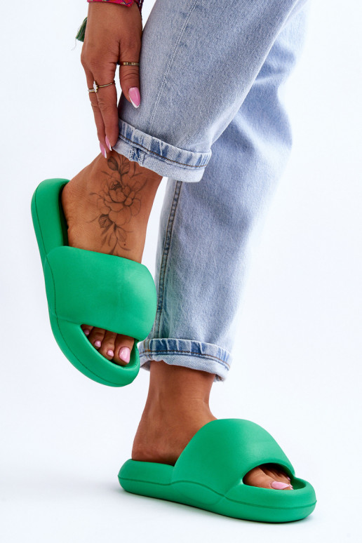 Lichtgewicht pantoffels met een vergulde zool in het groen Milton Lichtgewicht pantoffels met een vergulde zool in het groen Milton