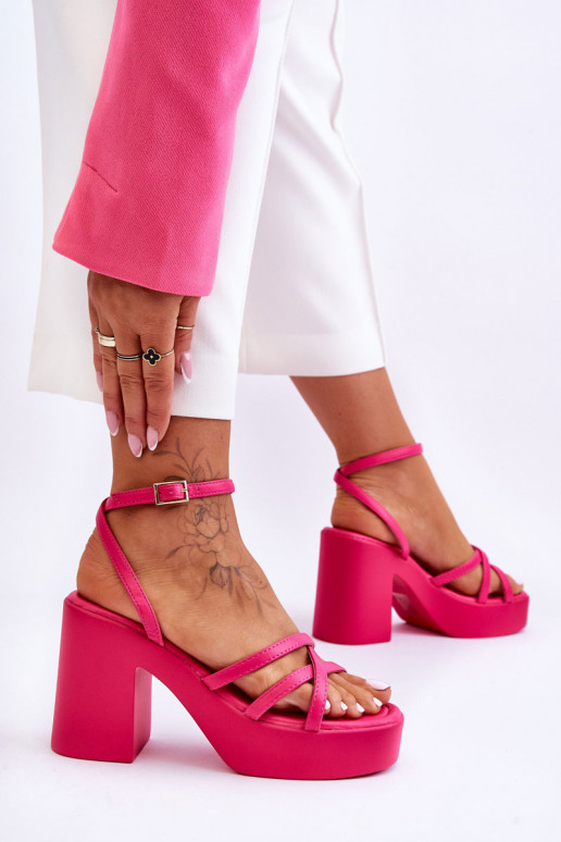 Elegante sandalen met hoge hak en bandjes in de roze kleur Shemira