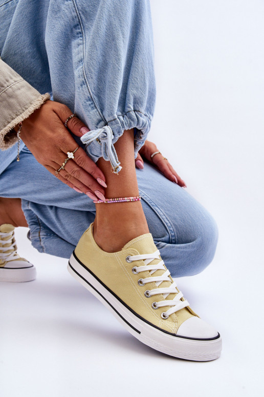 Klassieke sportschoenen voor dames in de gele kleur Vegas Klassieke sportschoenen voor dames in de gele kleur Vegas