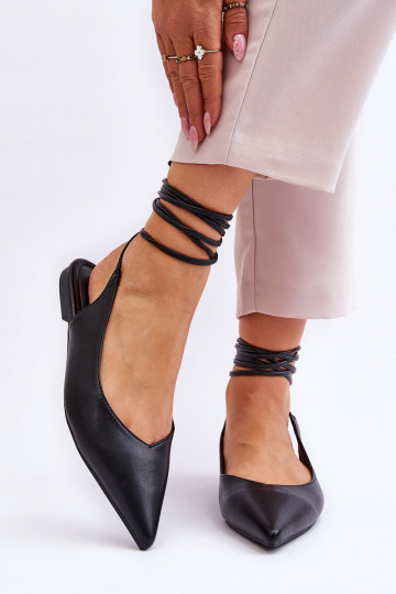 Turriso puntige veterschoenen in zwart