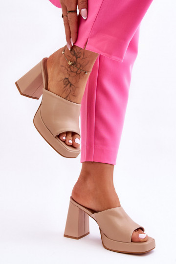 Leren pantoffels met hak beige Livesa 2
