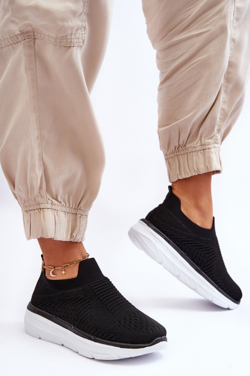 Sportschoenen van het resistente model in de zwarte kleur Ferive Sportschoenen van het resistente model in de zwarte kleur Ferive