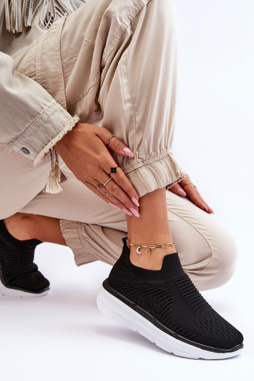 Sportschoenen van het resistente model in de zwarte kleur Ferive Sportschoenen van het resistente model in de zwarte kleur Ferive