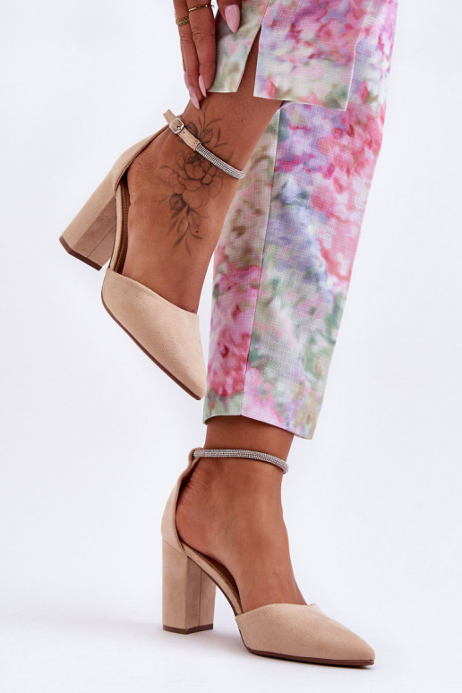 Suede schoenen met sprankelende oogjes in beige kleur Diamond