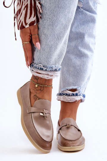 Klassiek model damesmocassins in grijze kleur Cortez