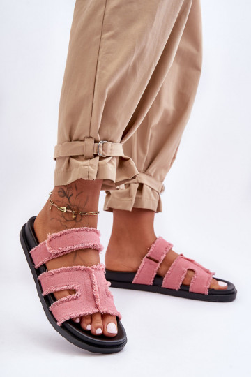 Slippers met zelfklevende sluitingen in roze kleur Lamirose