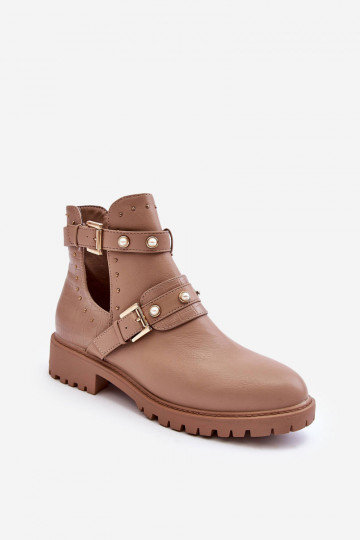 Dames enkellaarsjes met kunstparels in beige kleur Clarisa