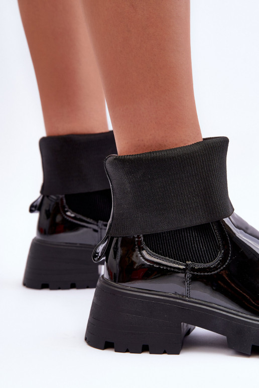 stijlvolle laarzen met lakeffect in de kleur zwart Pavo