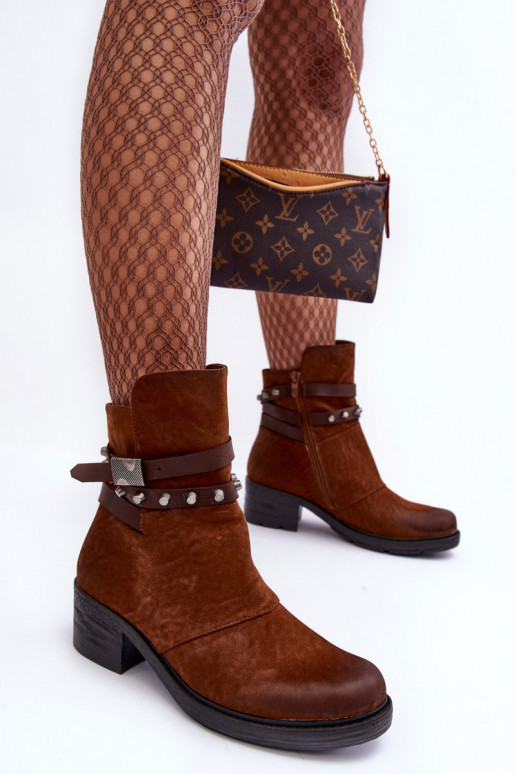 Verwarmde Laarzen met hakken in de bruine kleur Effie Verwarmde Laarzen met hakken in de bruine kleur Effie