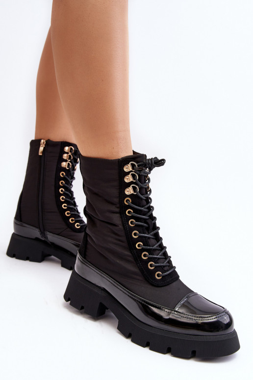 Verwarmde laarzen met brede hakken in de zwarte kleur Saranema Verwarmde laarzen met brede hakken in de zwarte kleur Saranema