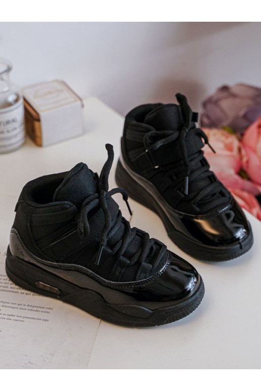 Kindersneakers met veters in de kleur Darina zwart Kindersneakers met veters in de kleur Darina zwart