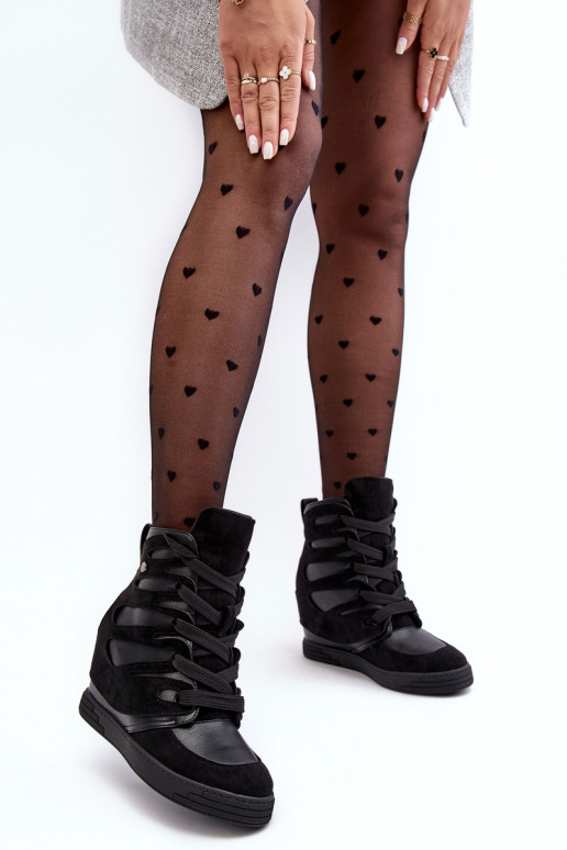 Laarzen met veters in de kleur zwart Amria Laarzen met veters in de kleur zwart Amria