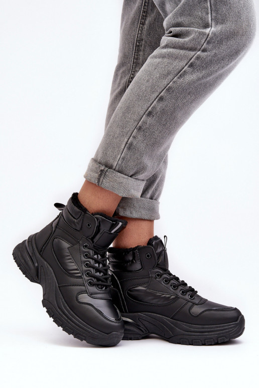 verwarmde sportschoenen met veters in de kleur zwart Dejana verwarmde sportschoenen met veters in de kleur zwart Dejana