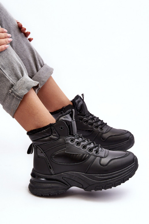 verwarmde sportschoenen met veters in de kleur zwart Dejana verwarmde sportschoenen met veters in de kleur zwart Dejana