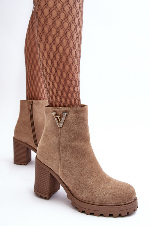 Suède enkellaarsjes met ornamenten beige Strong Suède enkellaarsjes met ornamenten beige Strong