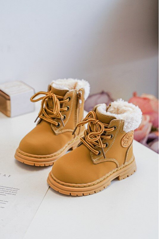 met schapenvacht Marialee met schapenvacht Marialee