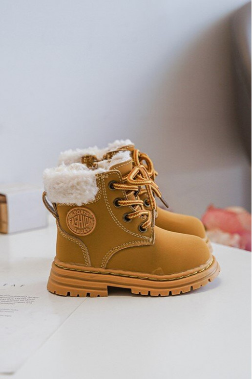 met schapenvacht Marialee met schapenvacht Marialee