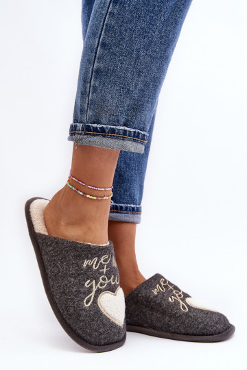 Mabira, een klassiek model, wordt opgewarmd door een stoer model in grijze kleur