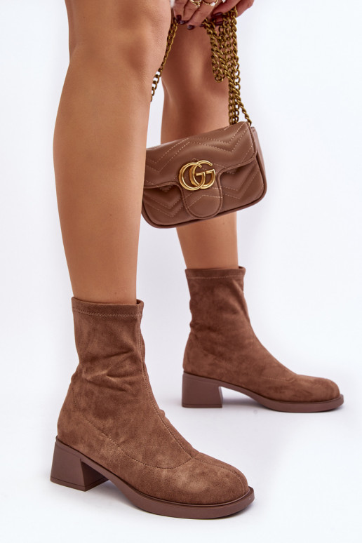 Dameslaarzen met lage hak in de bruine kleur Aphroteia