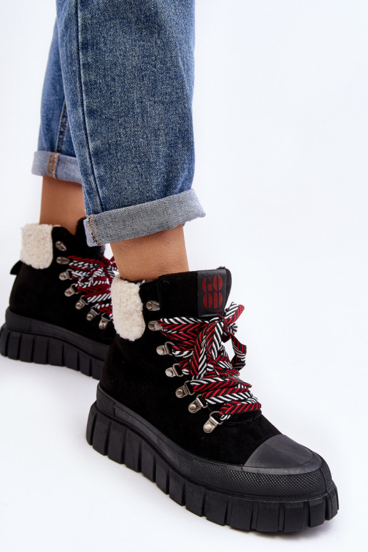 Verwarmde laarzen met massieve zool in de zwarte kleur Ralotta Verwarmde laarzen met massieve zool in de zwarte kleur Ralotta