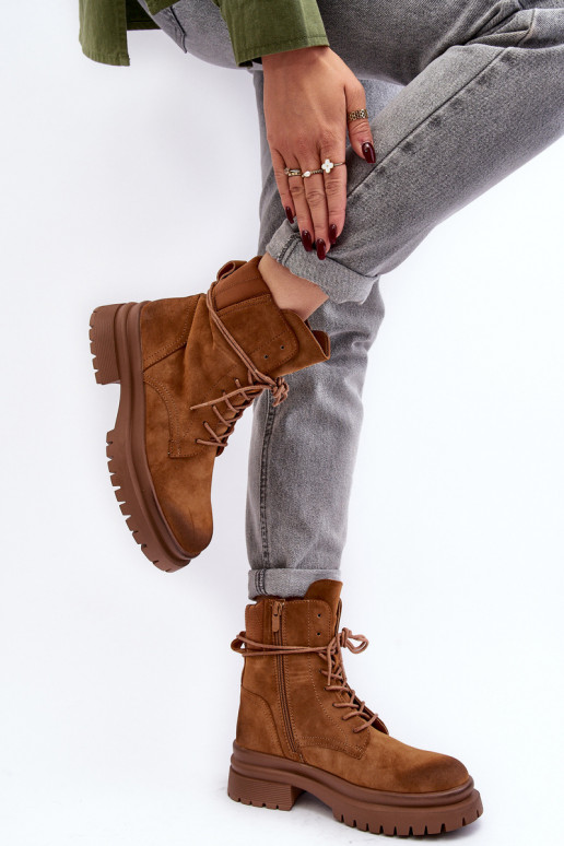 Dameslaarzen met massieve zool in de bruine kleur Narelona Dameslaarzen met massieve zool in de bruine kleur Narelona