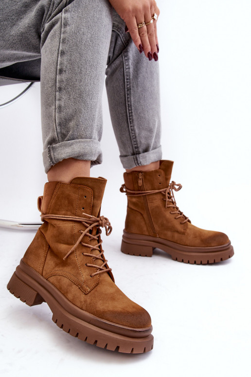 Dameslaarzen met massieve zool in de bruine kleur Narelona Dameslaarzen met massieve zool in de bruine kleur Narelona