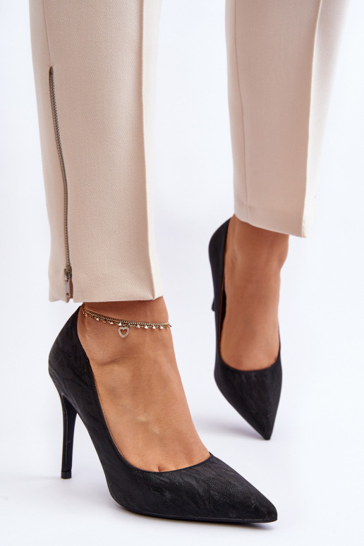 schoenen met hoge hakken Versierd met glanzend zwarte kleur Klonisa schoenen met hoge hakken Versierd met glanzend zwarte kleur Klonisa